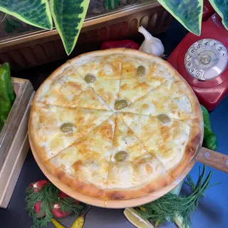 Пицца "4 сыра"  (30см)