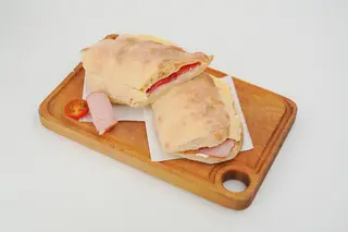 Sendvič sa pečenicom