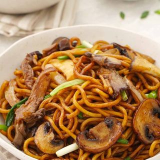 Mushrooms Chow Mein 