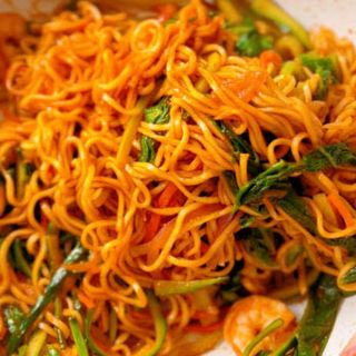 113. Yaki Sopa Con Gambas