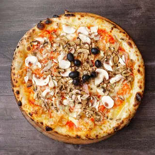 Pizza Funghi 32cm + Coca Cola 0,5l