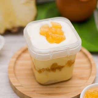 Tarta en Tarrina de Coco com Piña 