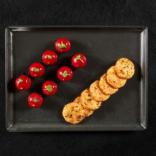 Паштет в ягідній глазурі з цибулевим конфітюром та сирним печивом  (205г)