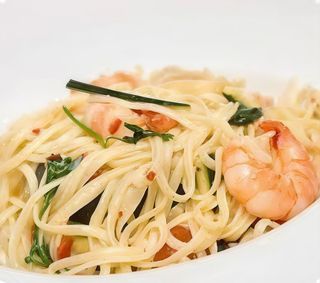 Espaguetis Al Chef, Champiñones Y Gambas