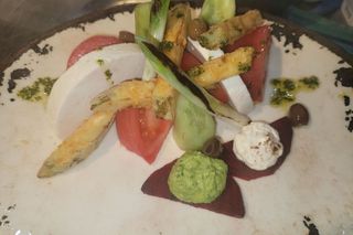 Салата Манури