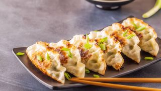 17. Gyozas De Cerdo (6 Uds.)