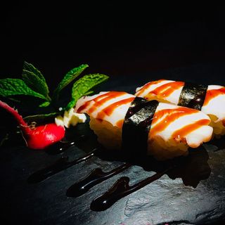 N 06 Nigiri polpo cotto  2 pezzi