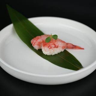 33 Nigiri amaebi