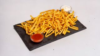 Velika porcija pomfrita