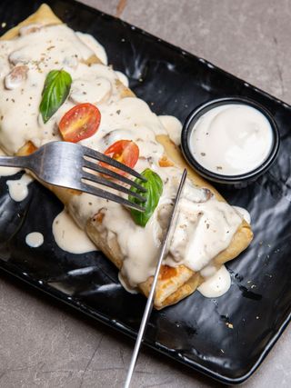 Crêpe Farcie Au Poulet Champignons Et Mozzarella