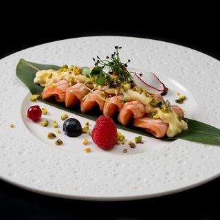 830. Salmone scottato 9 pezzi