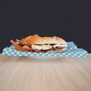 Bocadillo 13. Bacon Completo