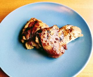 Куряче стегенце в медово-імбирній глазурі (135г)