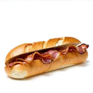 Bocadillo De Lomo Con Bacon Y Queso