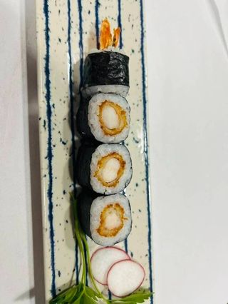 M5 maki camarão crocante