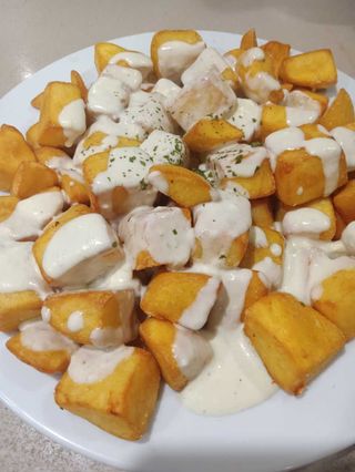 Ración De Patatas Al Cabrales