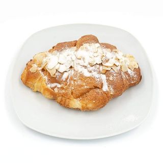 Миндальный круассан