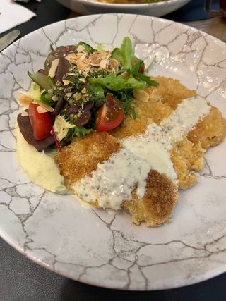 Картопляне пюре з курячими биточками