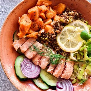 Bowl de Salmão (SÓ A PARTIR DAS 11H30)