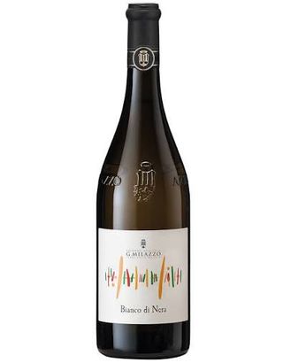 519. Vino bianco - Bianco di Nera in bottiglia
