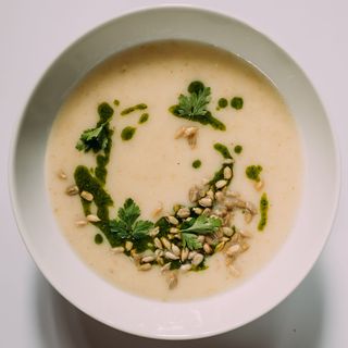 Krem z pietruszki i gruszki 