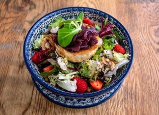 ENSALADA DE QUESO DE CABRA