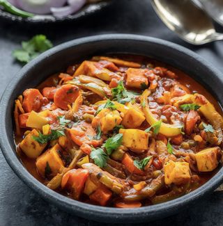Plato curry principal jalfrezi picante