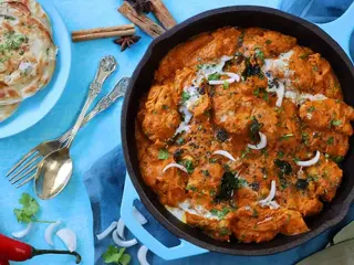 22 Chicken bhuna