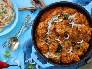 22 Chicken bhuna
