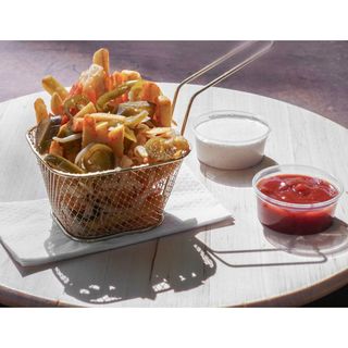 Frytki z seremi prażoną cebulką