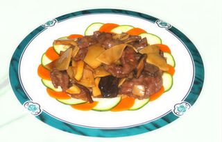 61. Ternera Con Bambú Y Setas