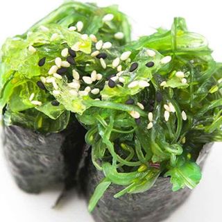 36. Gunkan wakame
