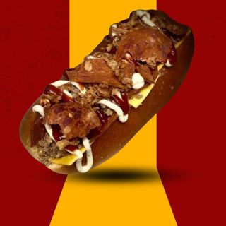 Perrito americano con patatas fritas grandes