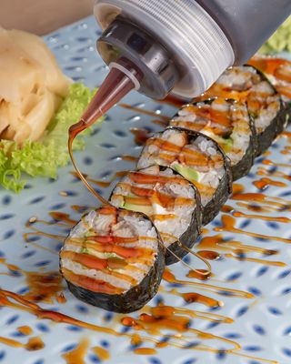 Shimayo nori maki z węgorzem 6szt