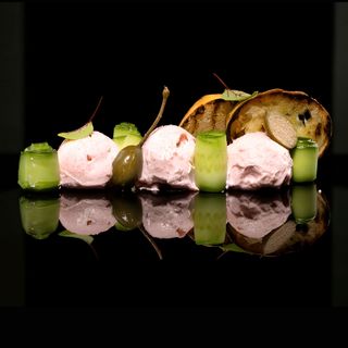 Розова тарама с домашен хляб (200г)