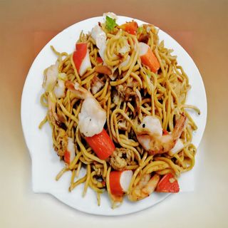 4. Tallarines Con Marisco