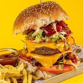 DOUBLE CHEESEBURGER