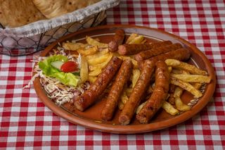 Domaća kobasica u somunu 125 gr