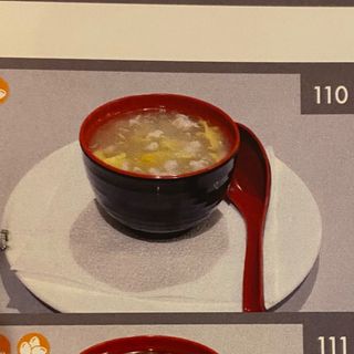 Zuppa di mais e pollo