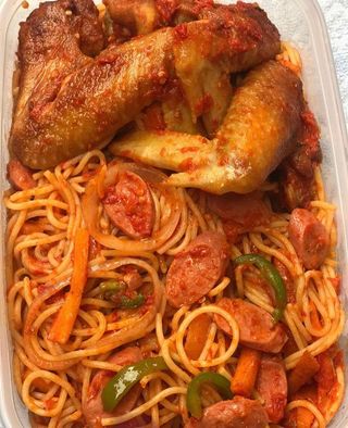 Fried Spaghetti  and 2 Chicken Wings