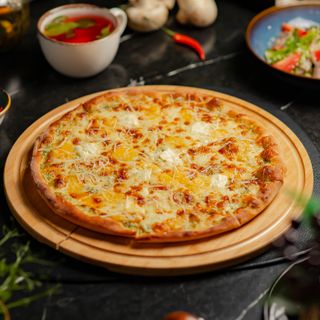 Пицца сырная