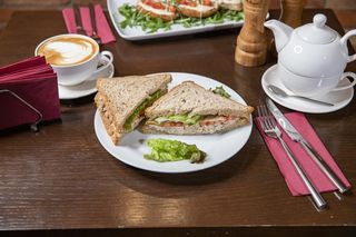 Sandwich Caesar Chicken