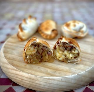 Empanada de Chorizo Criollo