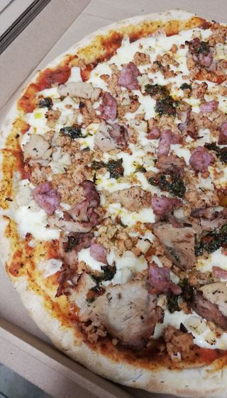Pizza California 33