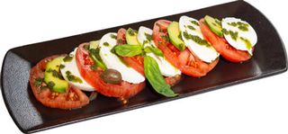 Пъстра салата Капрезе (350г)