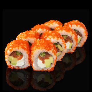 NEW! Філадельфія в тобіко з лососем