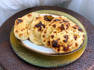 Meethi naan