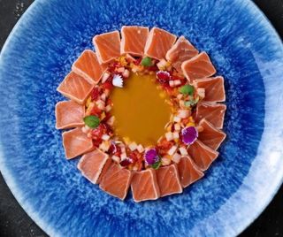 Татаки с лососем