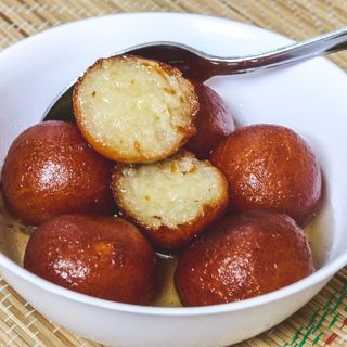 GULAB JAMUN  (2 PCS)