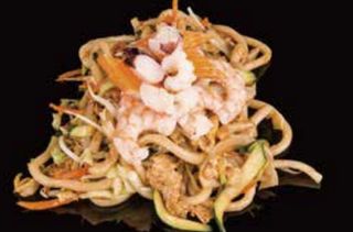 40 Udon con frutti di mare